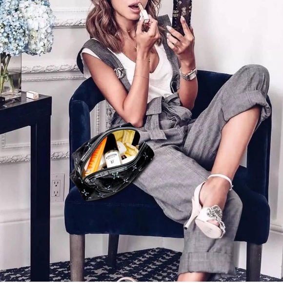 Cute black cosmetic ,pencil or travel bag - Picture 6 of 12